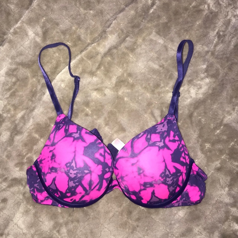 VS Pink Wear Everywhere Push-Up Bra